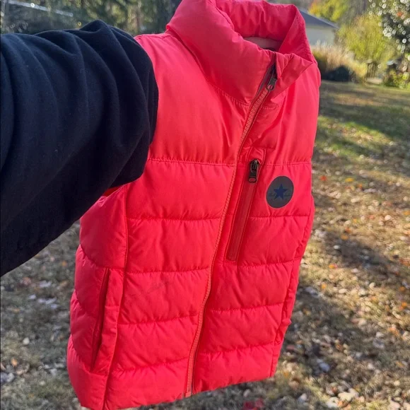 Converse Girls' Bright Pink Quilted Puffer Vest Size 6 Full Zipper w/ Pockets - Picture 10 of 11
